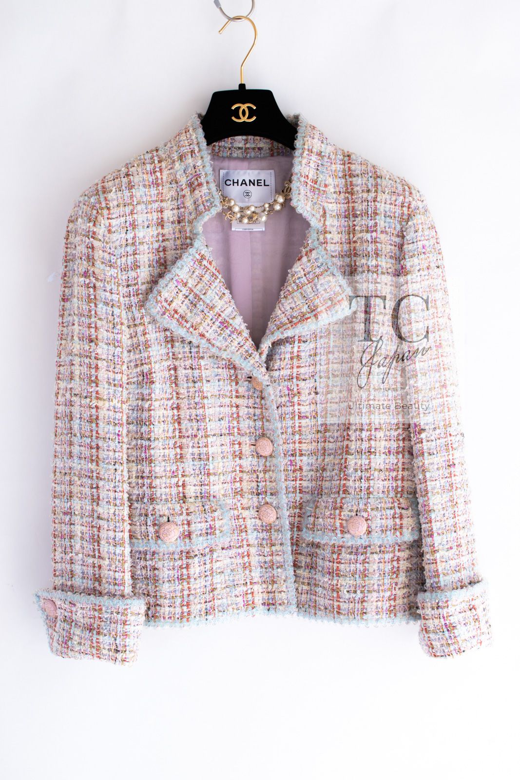 本物 美品 シャネル LOGO ボタン 裾フリル ジャケット 38 ピンク 本物 美品 シャネル LOGO ボタン 裾フリル ジャケット 38 ピンク