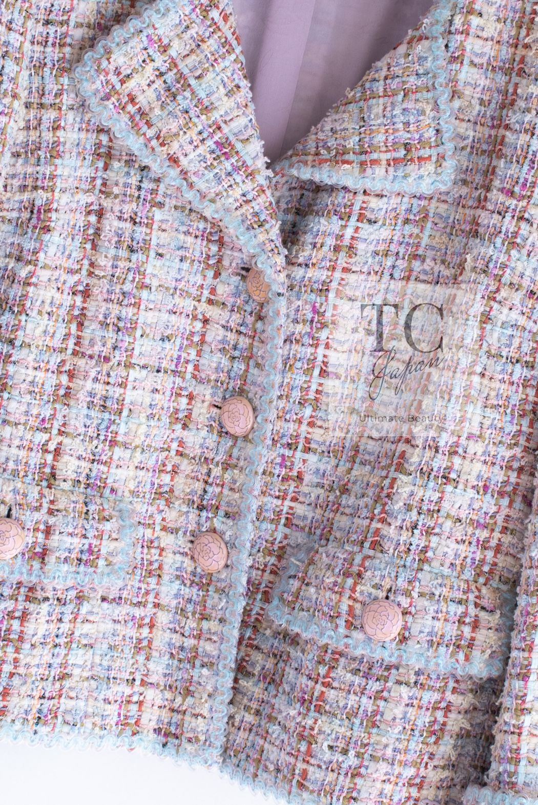 本物 美品 シャネル LOGO ボタン 裾フリル ジャケット 38 ピンク 本物 美品 シャネル LOGO ボタン 裾フリル ジャケット 38 ピンク