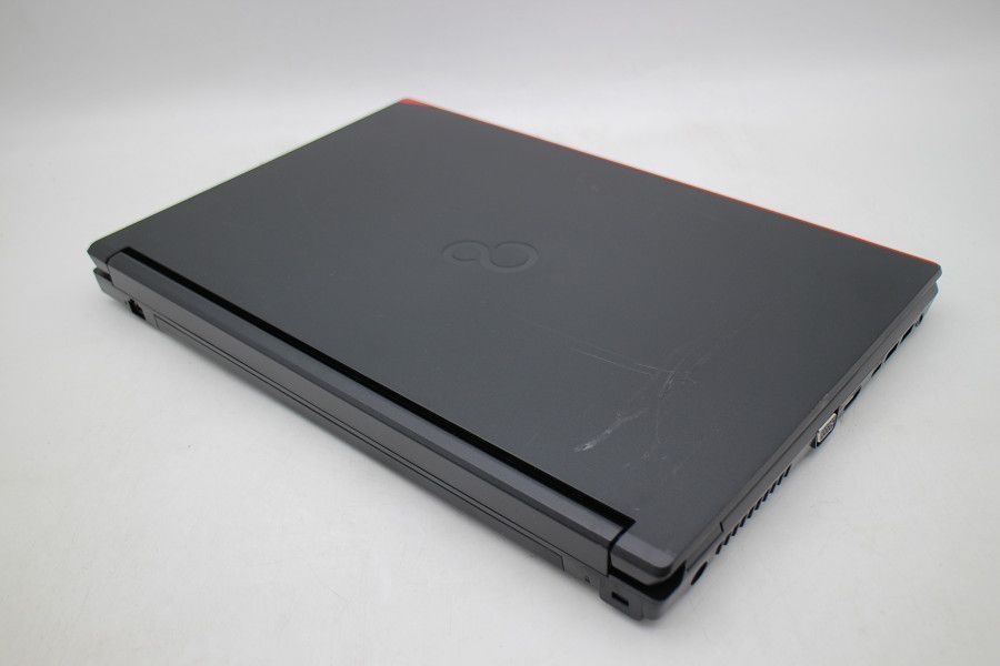 富士通 LIFEBOOK A5512/KX Core i3 1215U 2.5GHz/8GB/256GB(SSD)/Multi