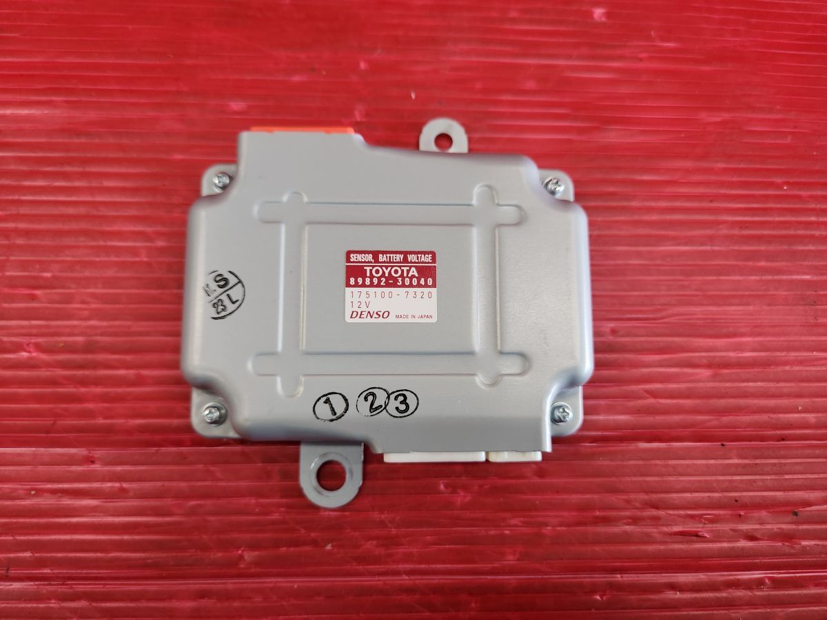 レクサス 30 IS 純正 ボルテージセンサー AVE30 89892-30040 未テスト