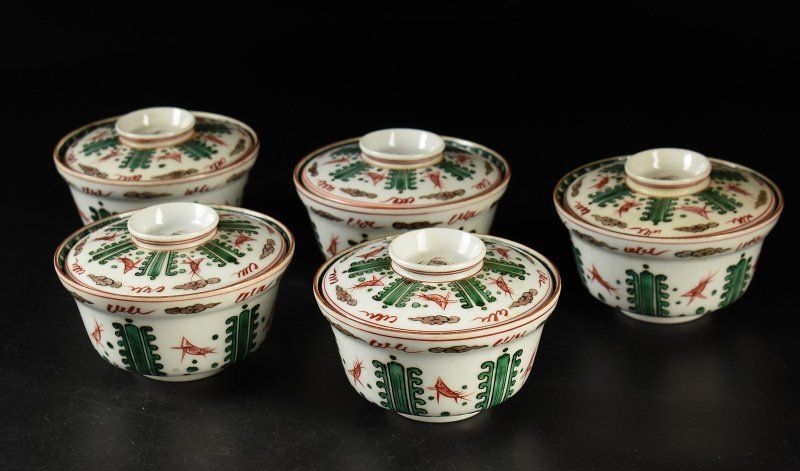 九谷焼 永楽造 うさぎとお花絵柄 九谷焼永楽造うさぎとお花絵柄