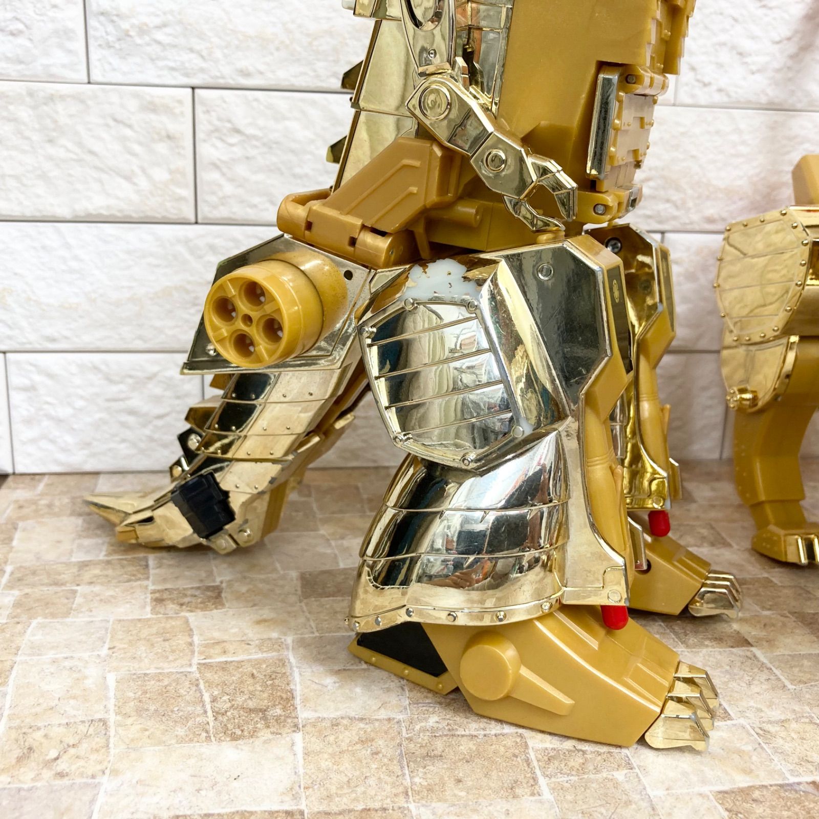 黄金勇者ゴルドラン 黄金竜ゴルゴン 黄金獣カイザー 獣王合体レオン