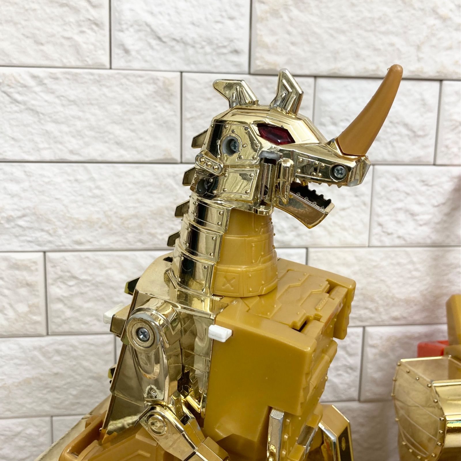 黄金勇者ゴルドラン 黄金竜ゴルゴン 黄金獣カイザー 獣王合体レオンカイザー エルドランシリーズ 変形合体ロボ 平成レトロ