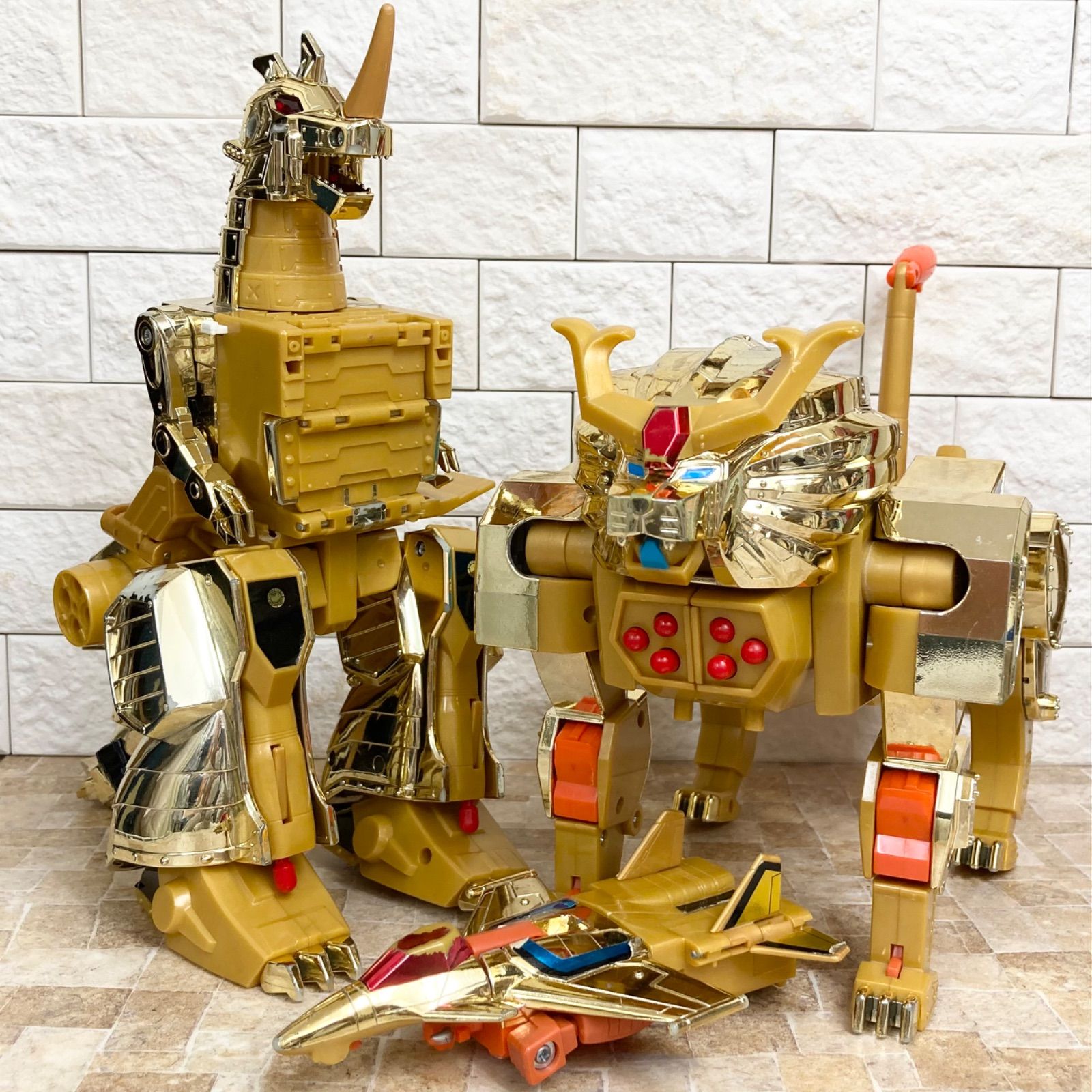 黄金勇者ゴルドラン 黄金竜ゴルゴン 黄金獣カイザー 獣王合体レオンカイザー エルドランシリーズ 変形合体ロボ 平成レトロ