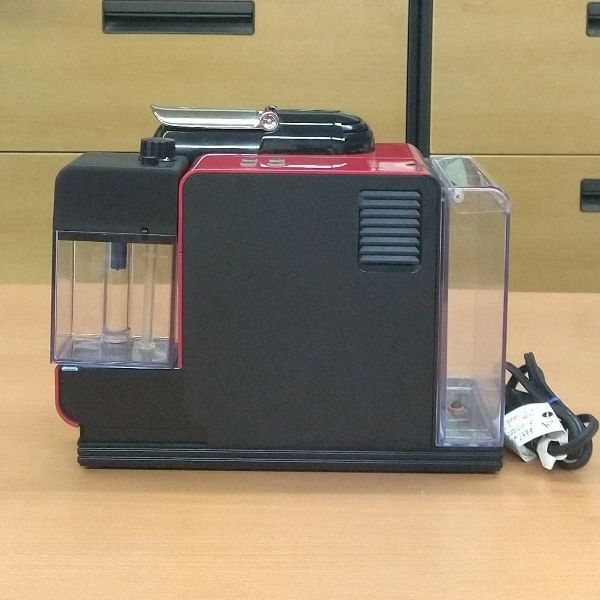 【未使用】ネスプレッソ ラティシマ プラス F411 2013年製 未使用】ネスプレッソ ラティシマ プラス F411 2013年製 未使用