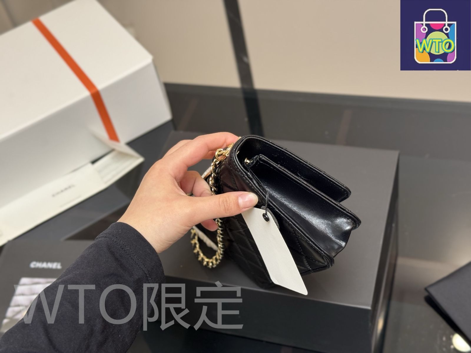 88101019さま専用出品です 今日特価】Chanel Trendy CC WOC バッグ 19×12cm - メルカリ