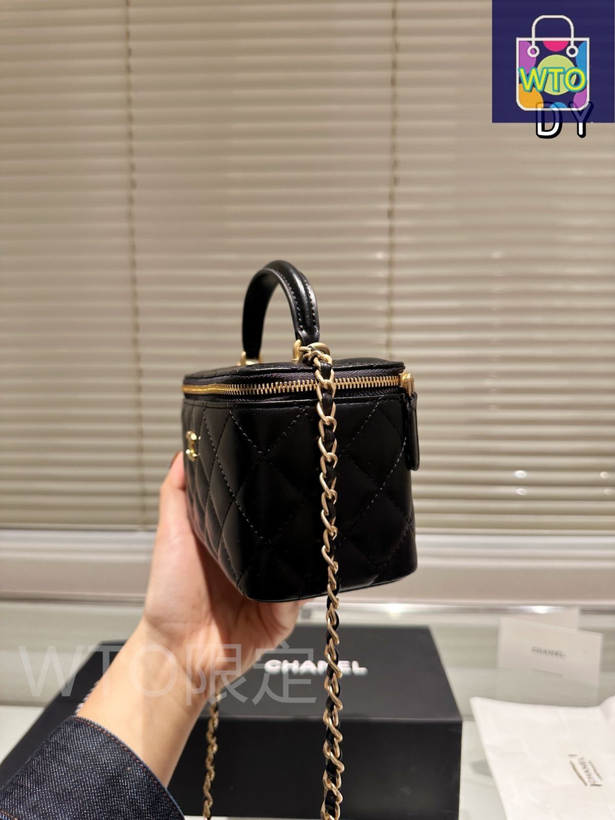 今日特価】CHANEL リップスティックケース ハンドル付き メイク