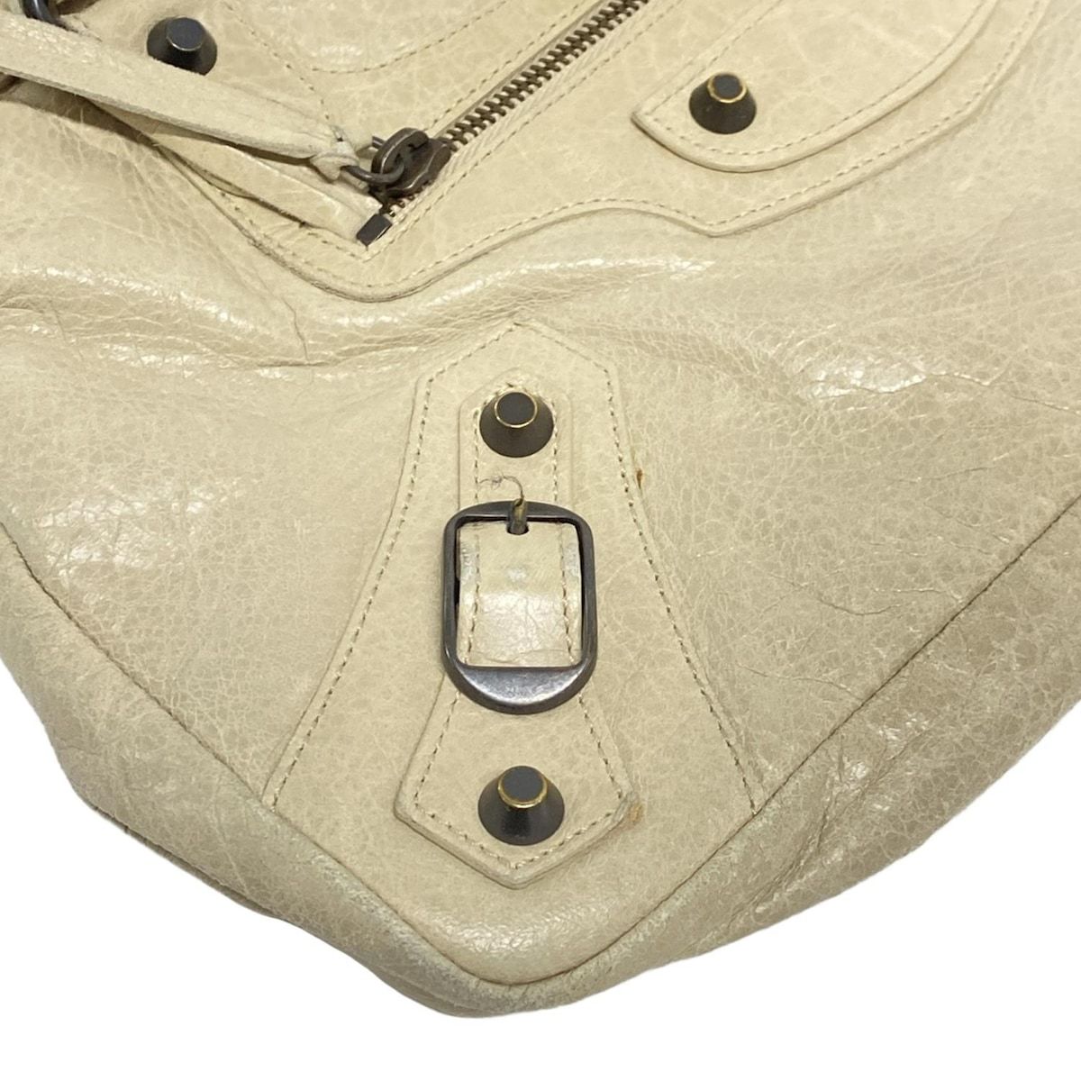 バレンシアガ　ベージュ レザー ハンドバッグ スタッズ付き バレンシアガベージュ レザー ハンドバッグ スタッズ付き