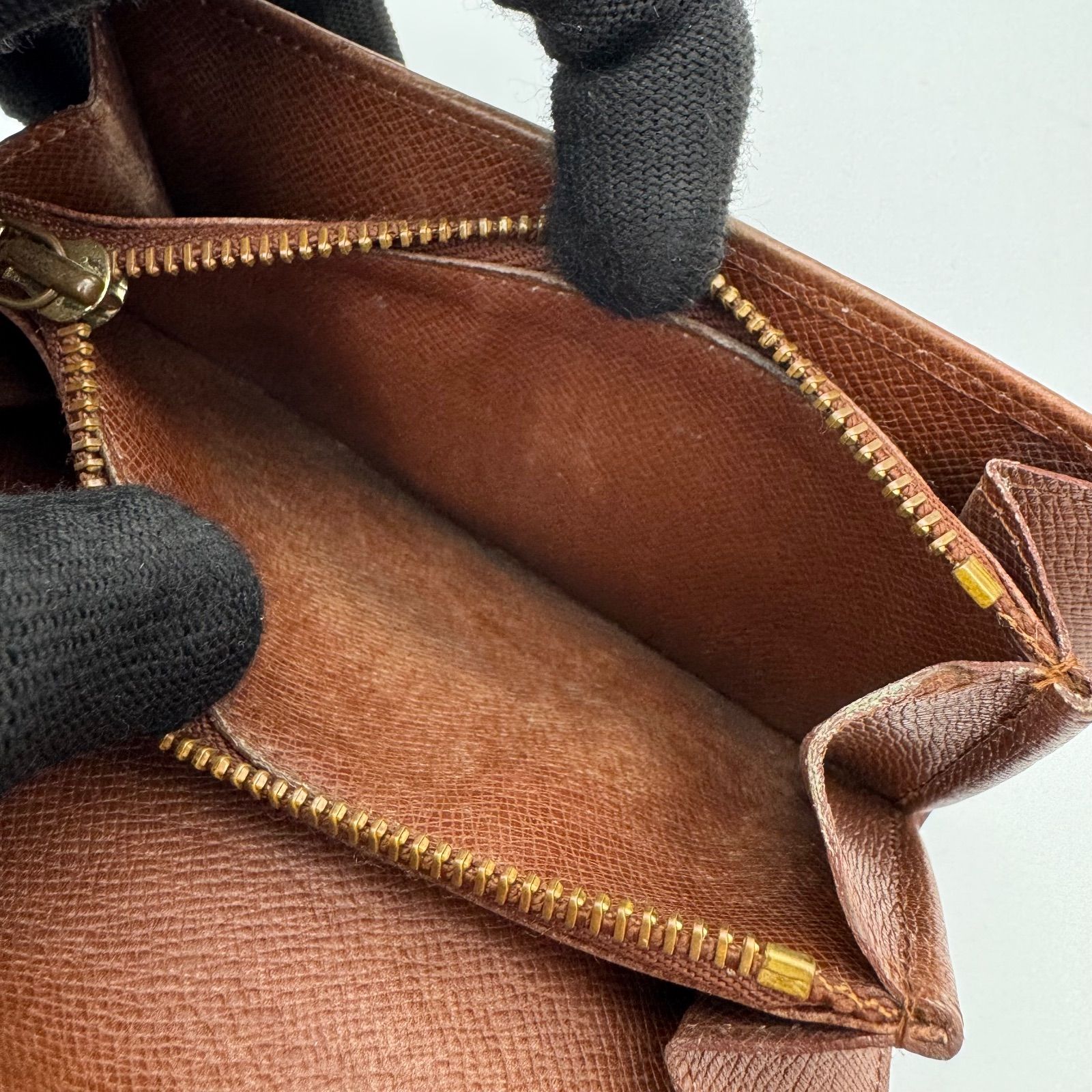 ルイヴィトン LOUIS VUITTON ポルトモネ ジップ コインケース