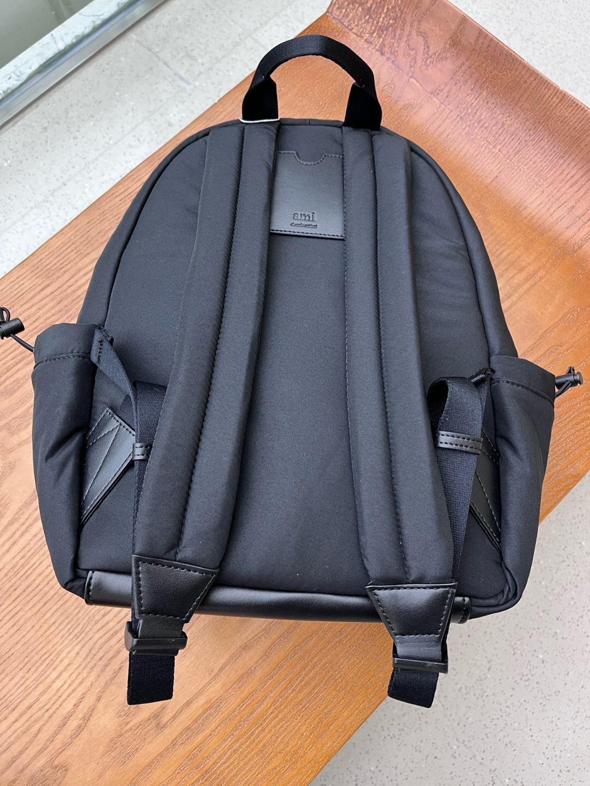 AMI Paris アミパリス ロゴ バッグ カバン リュック バックパック