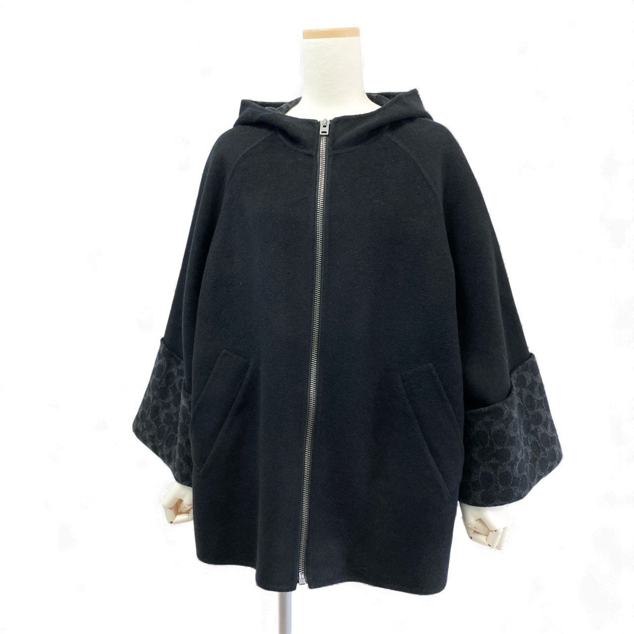 【超美品】COACH フード付きケープコート 15K18 COACH コーチ ウールケープ フーデッド ハーフコート フルジップ