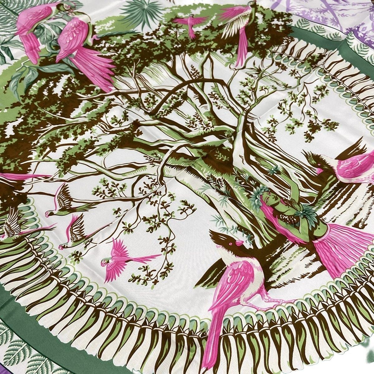 エルメス アラベスク　カレ140　カレジュアン スカーフ ブルー　グリーン エルメス アラベスク カレ140 カレジュアン スカーフ ブルー グリーン