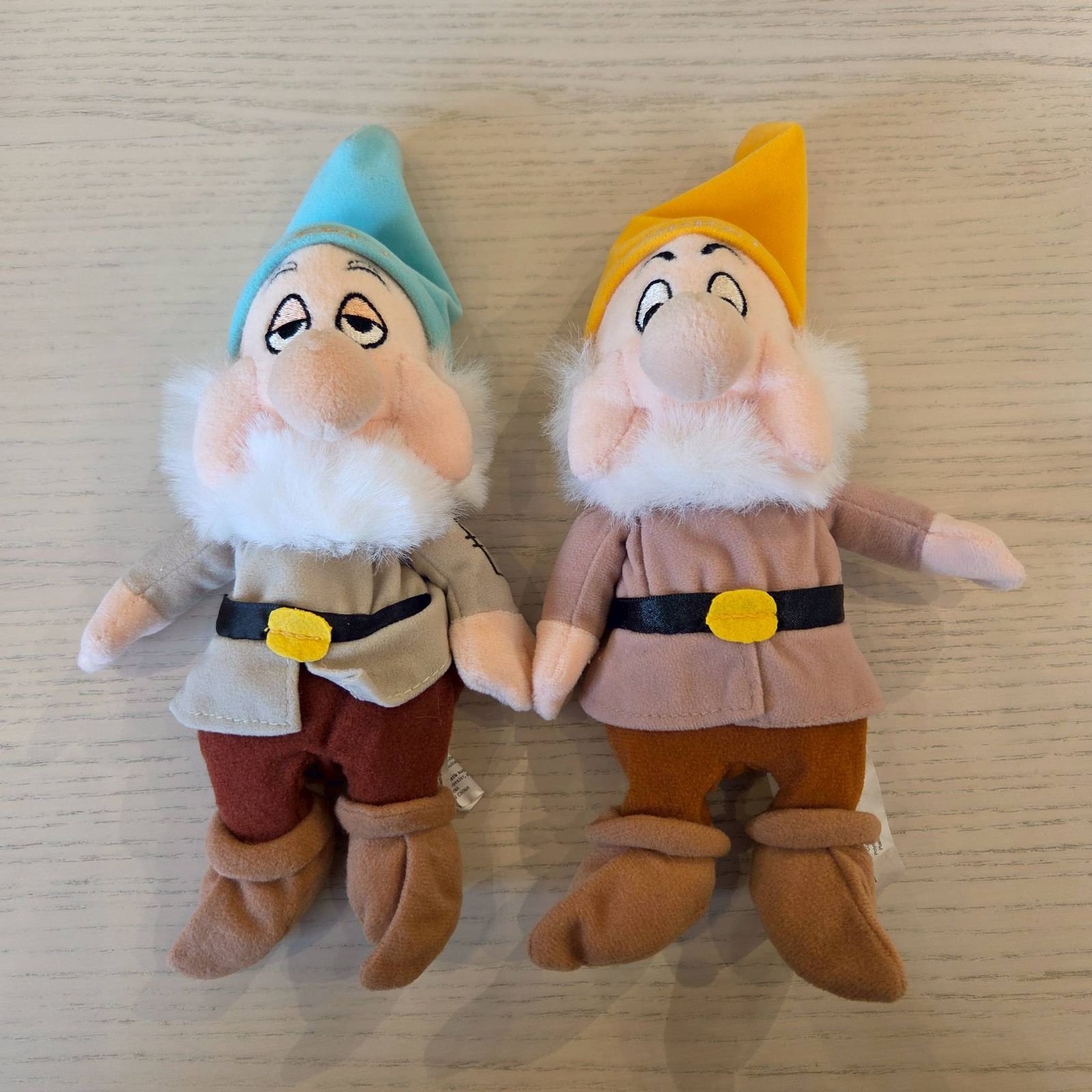希少】Disney STORE ディズニーストア公式 白雪姫と七人の小人 小人の 