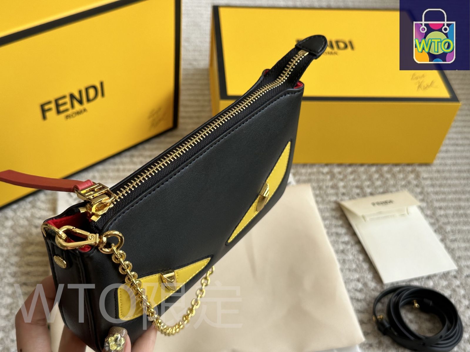 FENDI フェンディ ショルダーポーチ ヴィンテージ 正規店購入 中古・古着通販】FENDI (フェンディ) ショルダーポーチ ピンク