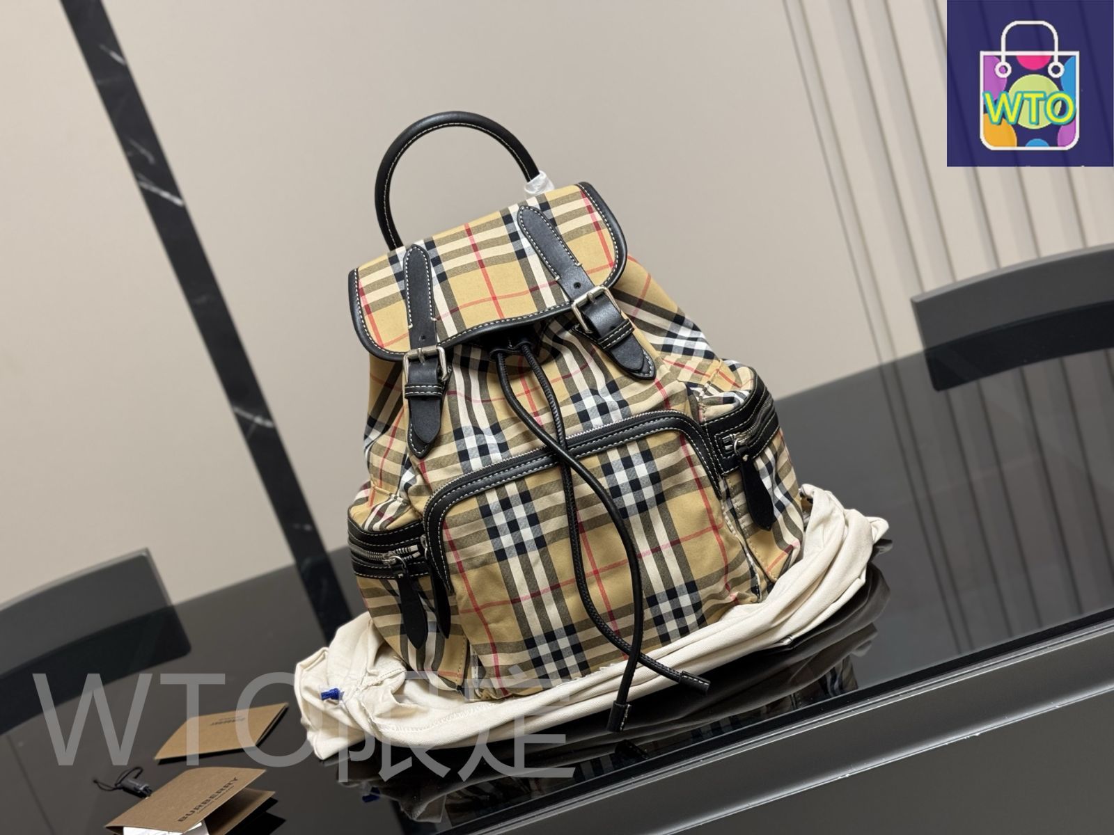 今日特価】Burberry バーバリー ダブルショルダーバッグ トレンチ風