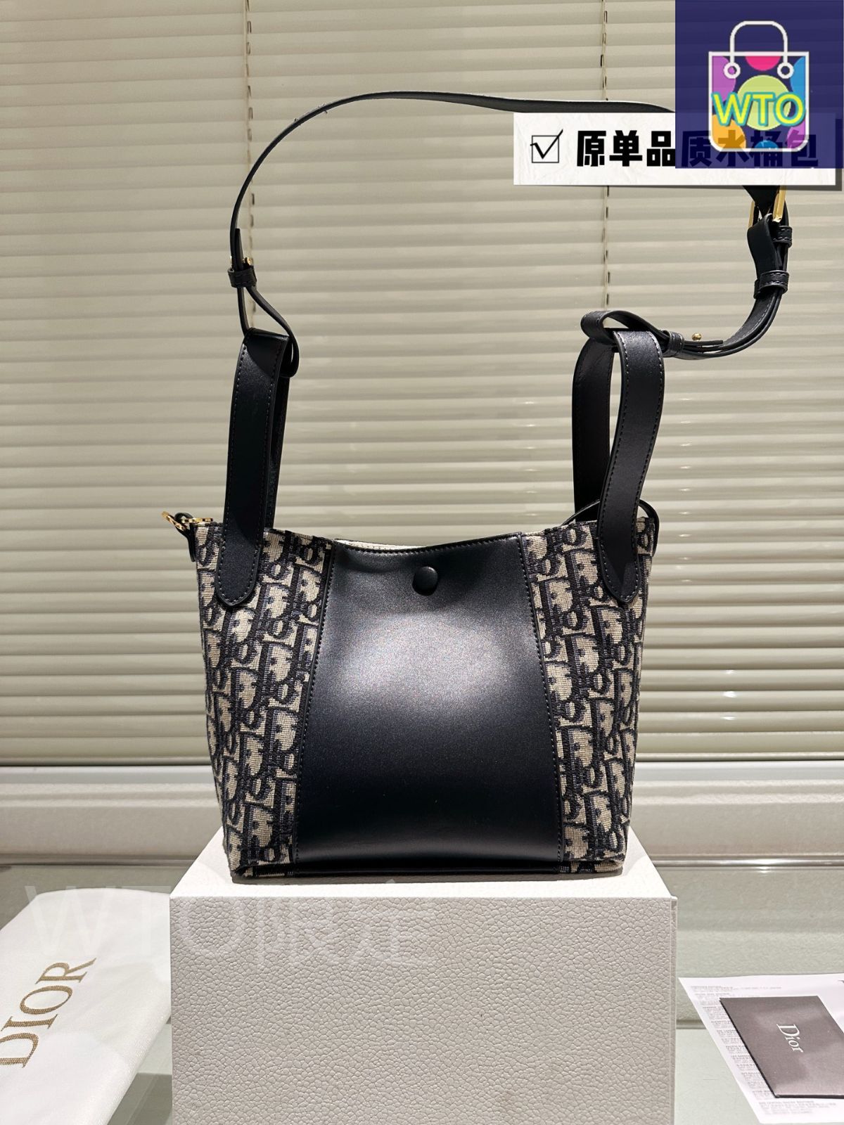 今日特価】Christian Dior 2025 SS Signaturea Bucket Bag ブルー
