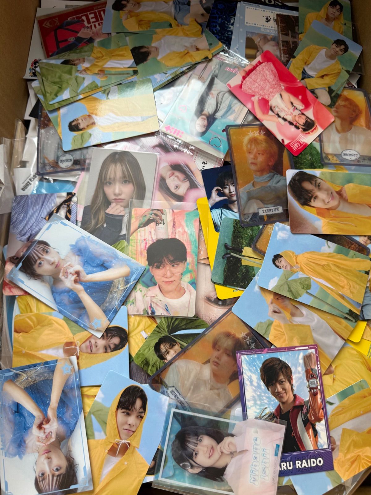 実写系大処分大特価！ 紙類 2000点以上大量まとめ売り ポストカード