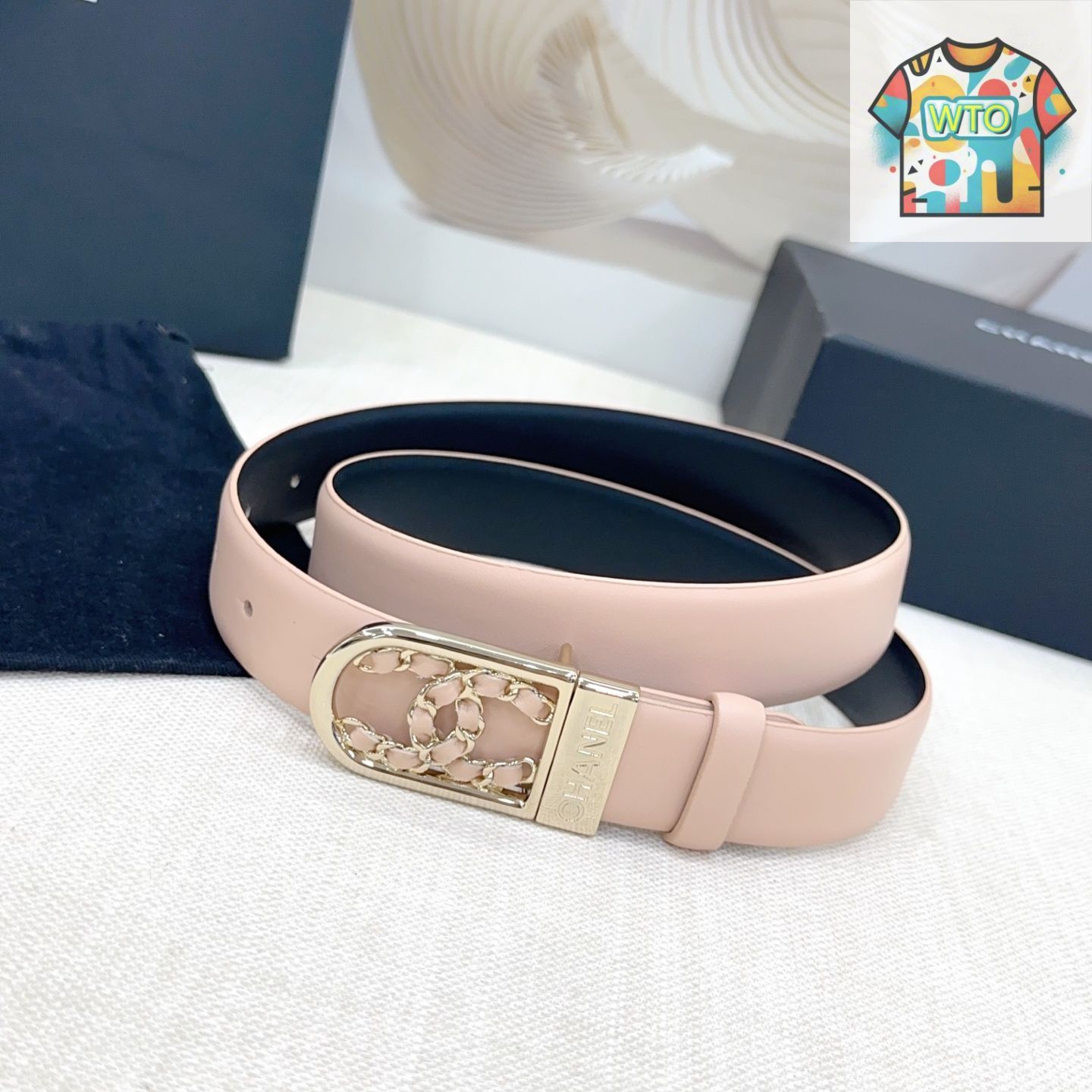 CHANEL レザー 多重巻きベルト 今日特価】Chanel ダブルフェイスレザーベルト - メルカリ