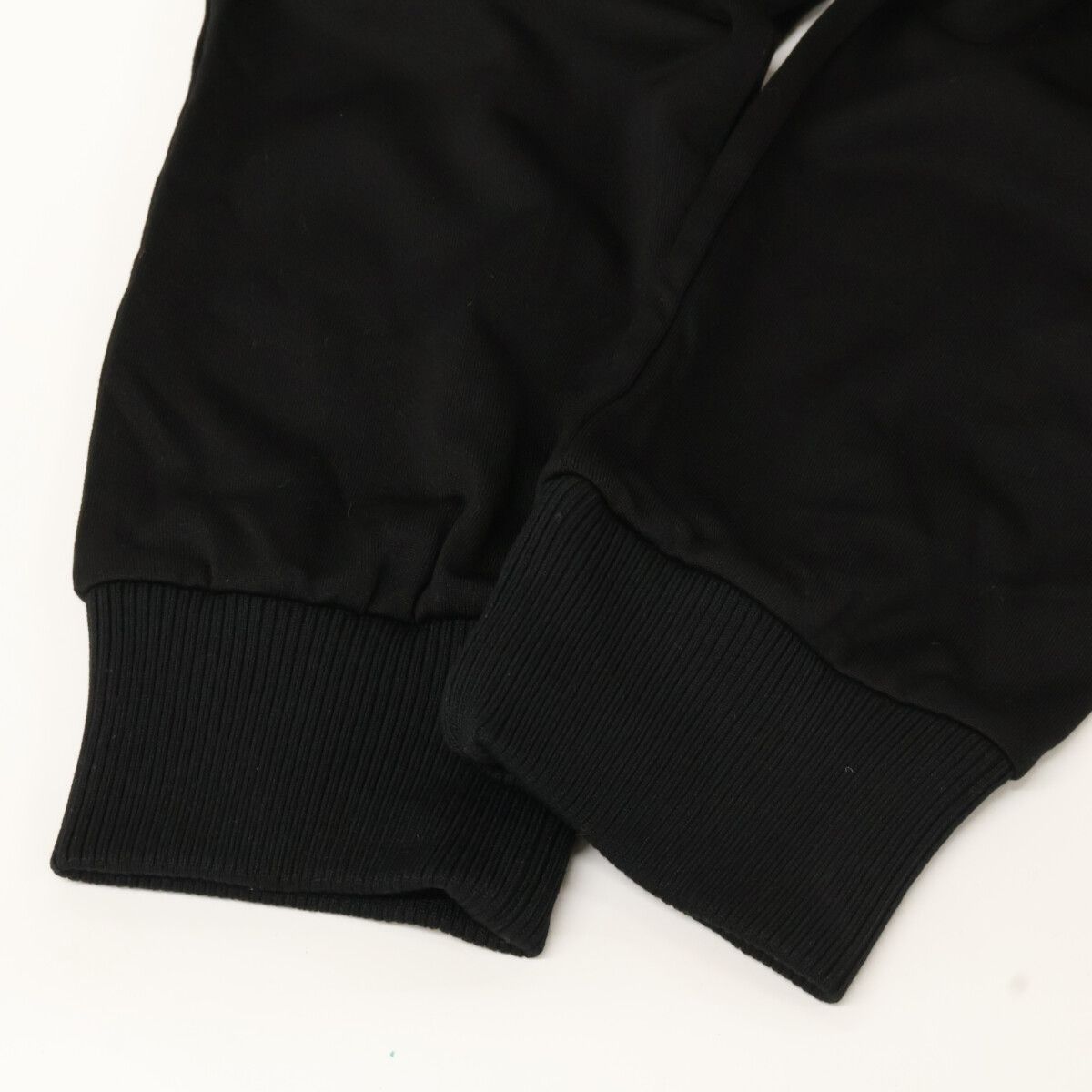 アドーア 531-1130314 ﾌﾞﾗｯｸ ｼﾙｸ100 ｼﾙｸ裏毛ﾊﾟﾝﾂ 38 ADORE アドーア 531-1130314 ﾌﾞﾗｯｸ ｼﾙｸ100 ｼﾙｸ裏毛ﾊﾟﾝﾂ 38 - メルカリ