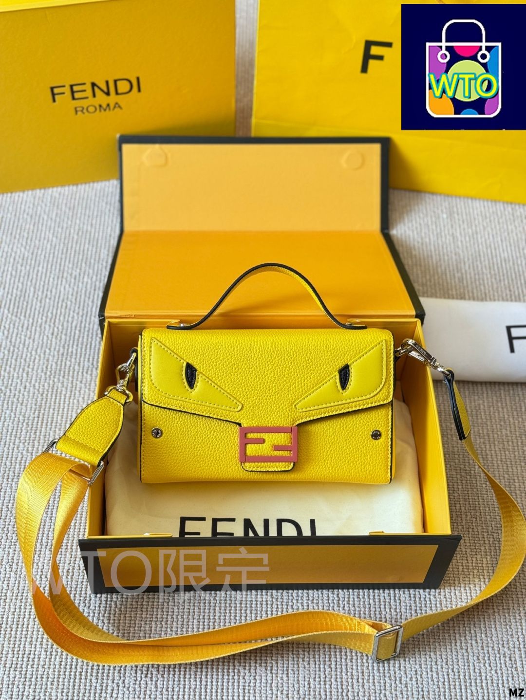 今日特価】Fendi Fendi Eyes Monster Square Bag - フェンディ