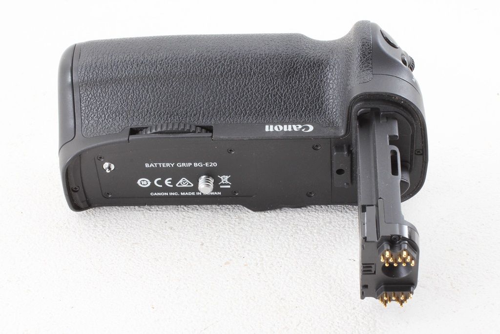 美品 Canon キヤノン BG-E20 バッテリーグリップ EOS 5D MarkIV 専用