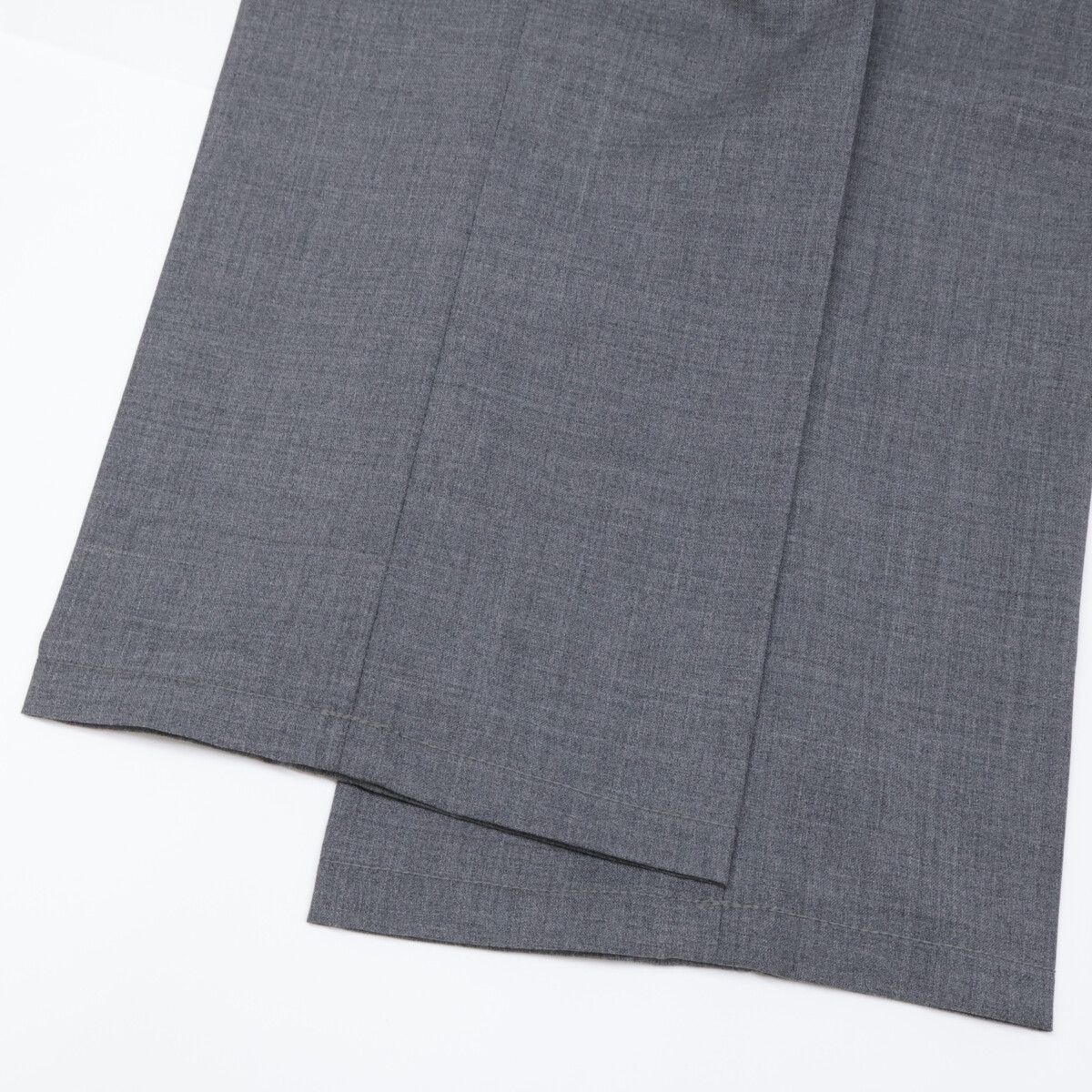 BRUNELLO CUCINELLI ブルネロクチネリ ｸﾞﾚｰ ｳｰﾙ ｽﾗｯｸｽﾊﾟﾝﾂ 46 - メルカリ