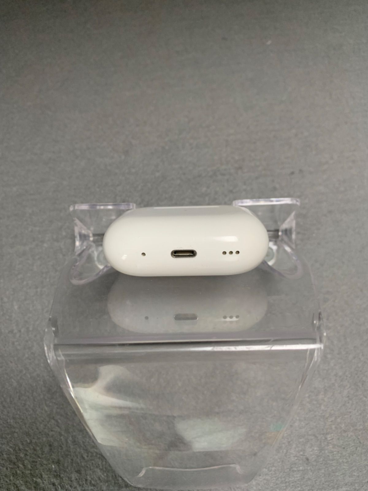 中古 AirPods Pro 第2世代 Lightning充電口 - メルカリ