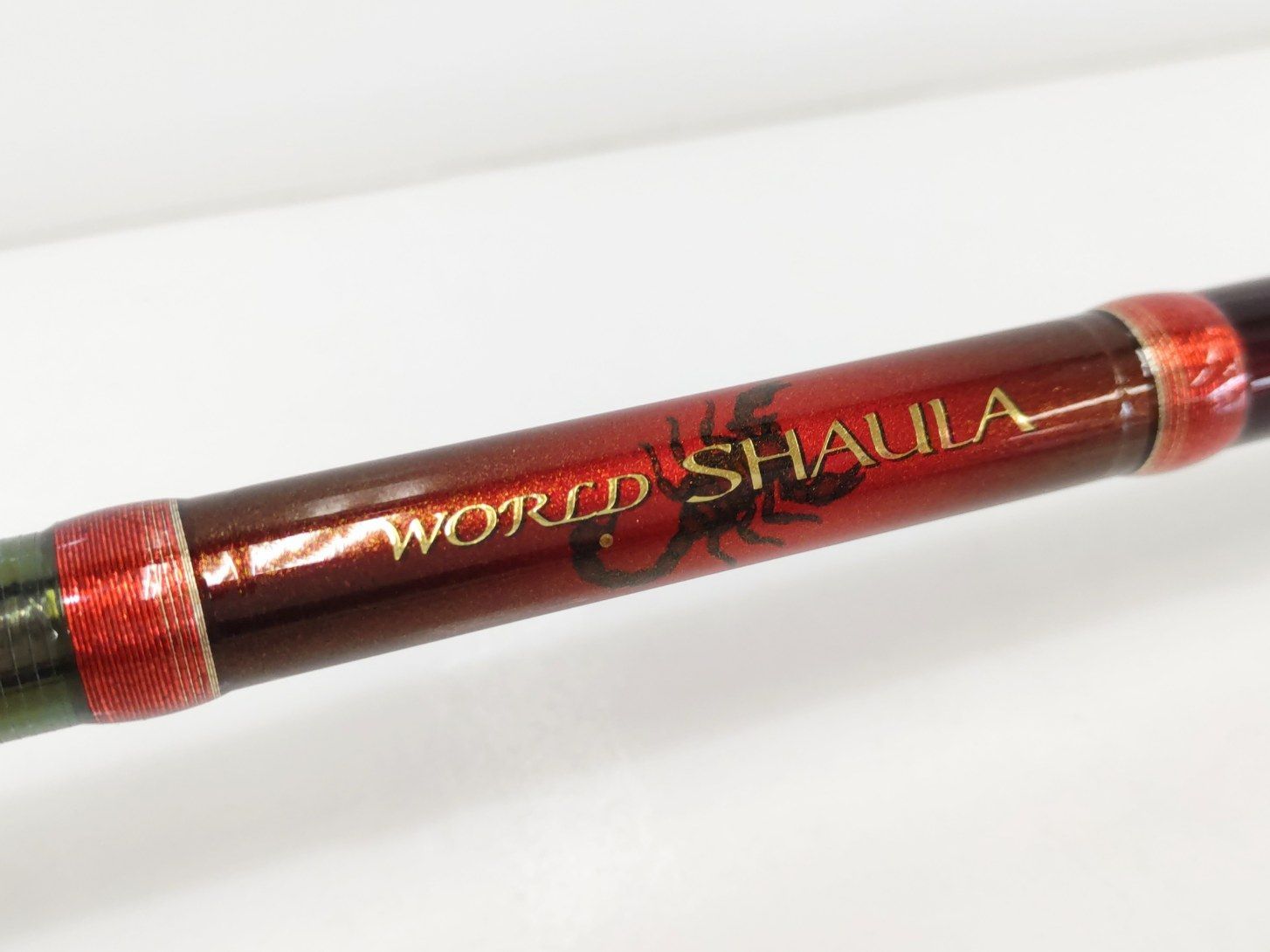 訳あり未使用品！】シマノ 14ワールドシャウラ レッドタイプ 2953R-3