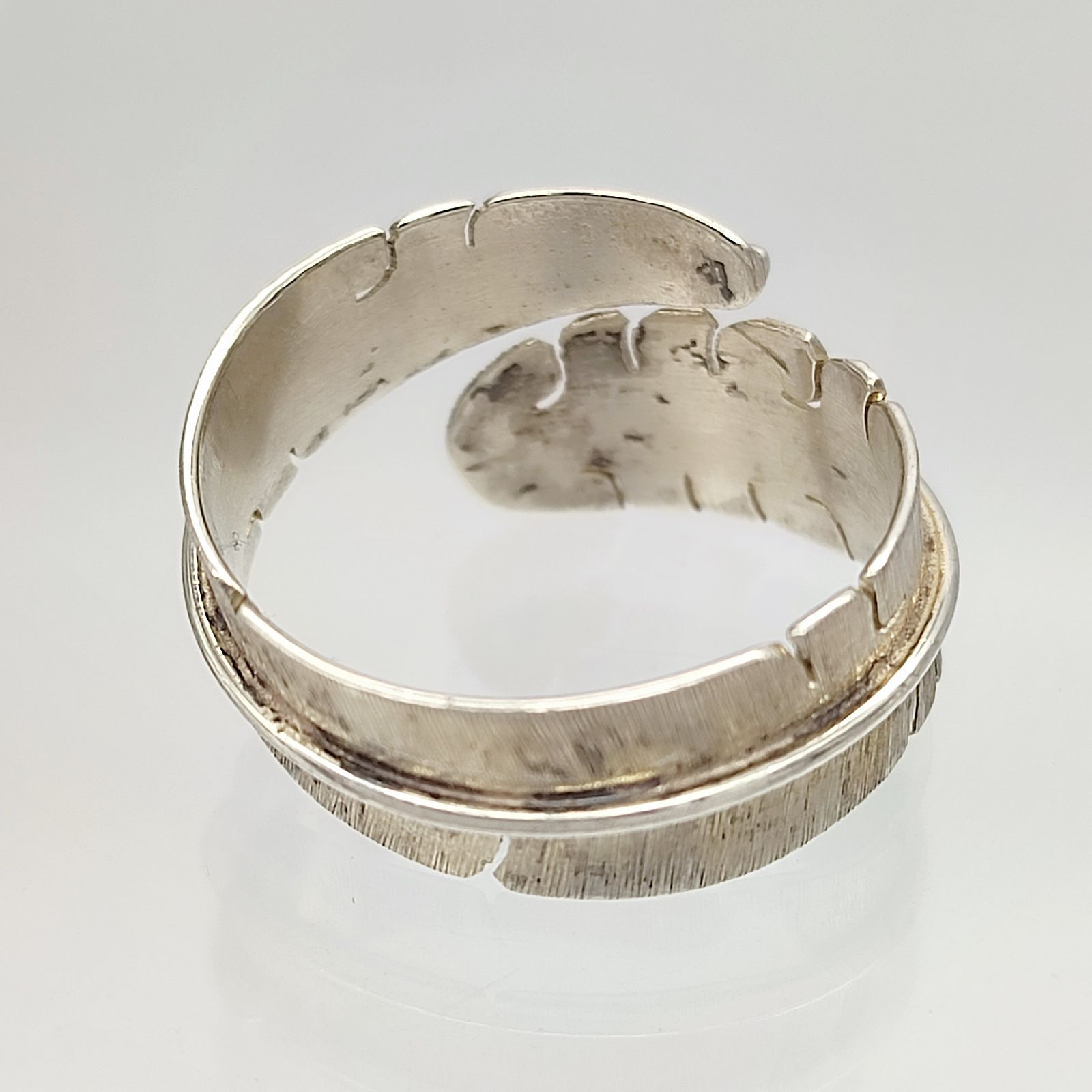 インディアンジュエリー　マイケル・カーク　フェザーリング　シルバー#15 美品】インディアンジュエリー イスレタ族 マイケルカーク シルバー