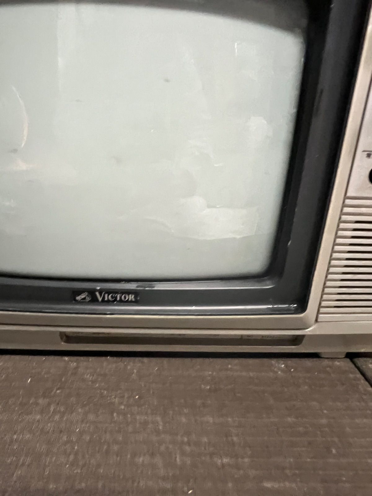 ⭐︎ 昭和 レトロ Victor テレビ ポータブル ブラウン管 c_2113A BL_G