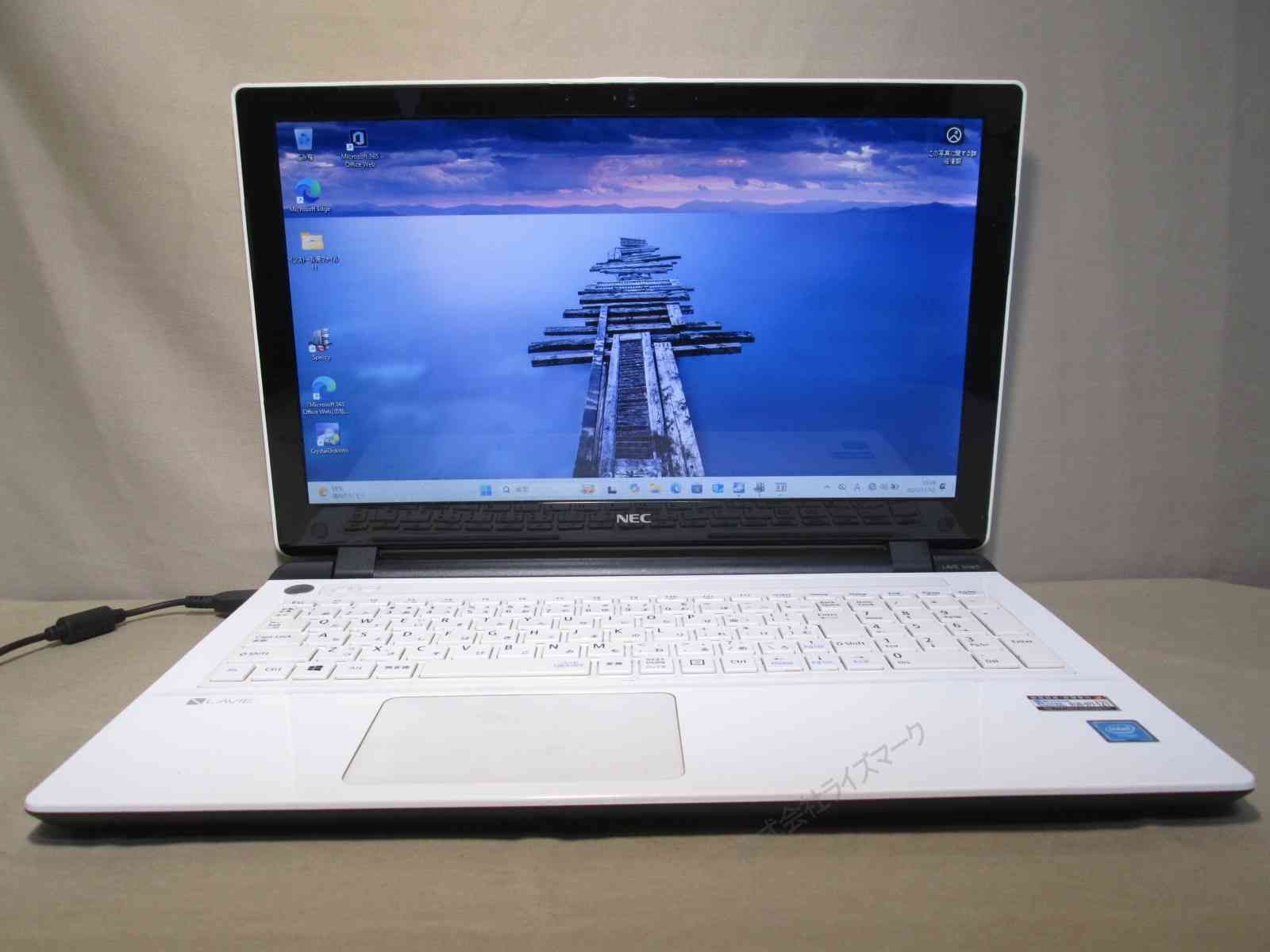 NEC LAVIE Smart NS PC-SN17CJSA6【Celeron 3215U 1.7GHz