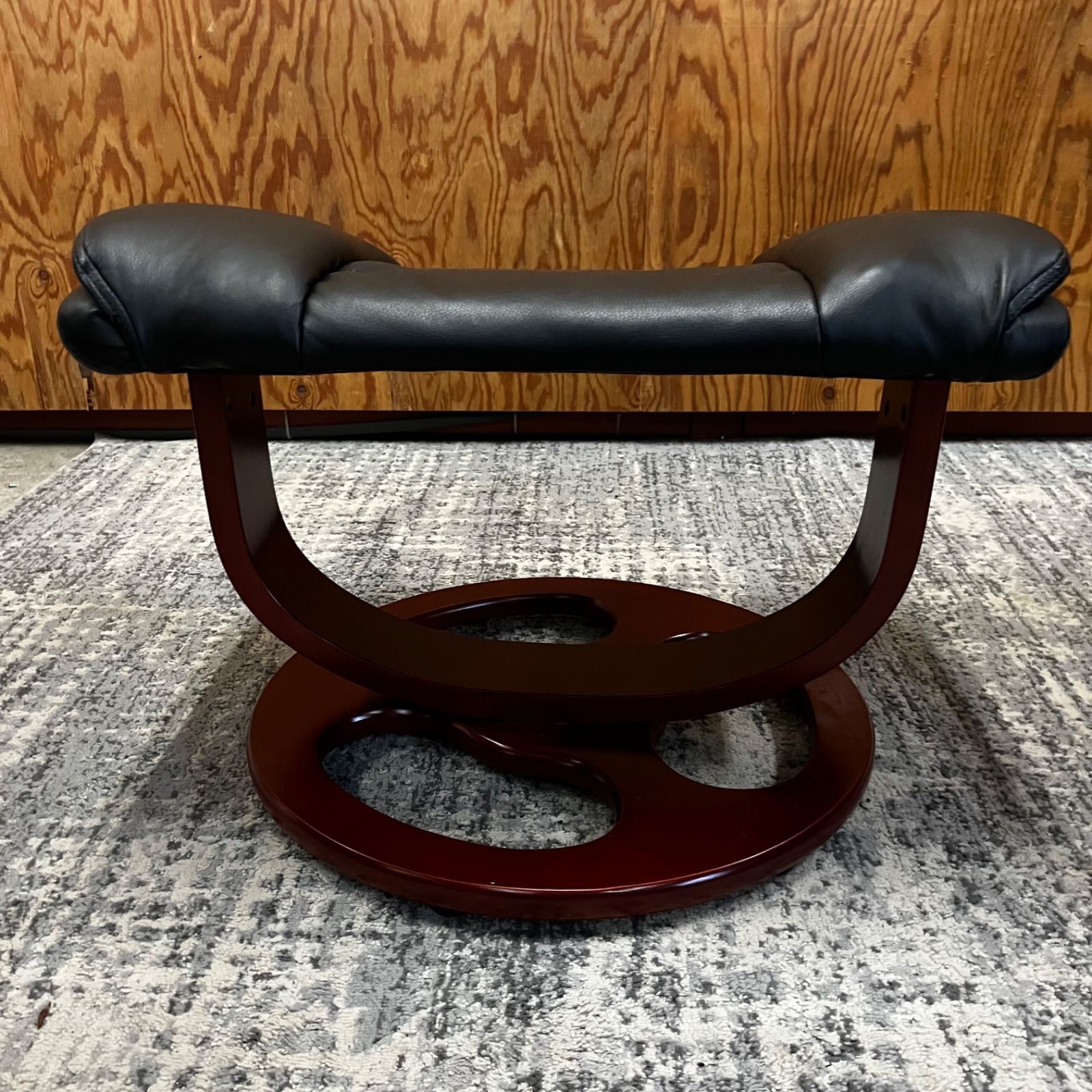 1人掛けソファ 大きな椅子 ブラック 黒 メルカリ便（値段交渉お気軽に