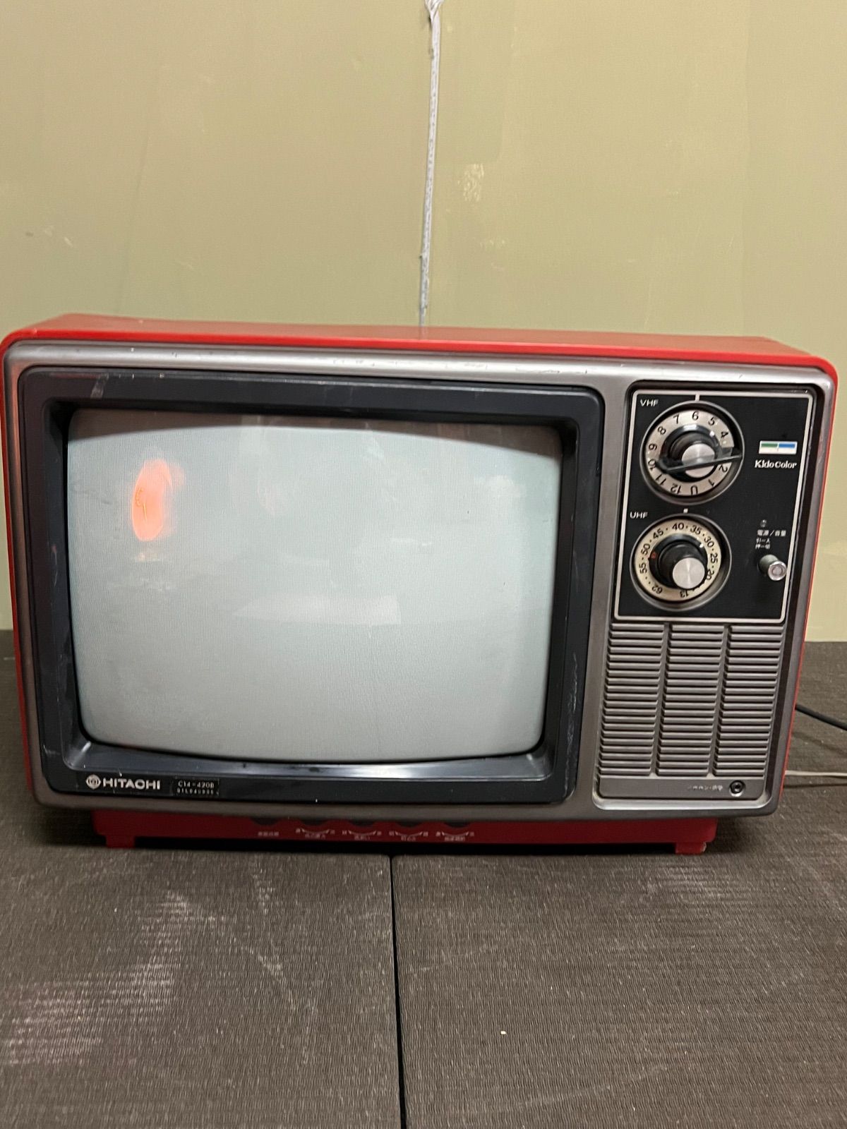 Hitachi 日立 カラーテレビ 14CL-HR80 ブラウン管 レトロゲーム Hitachi 日立 カラーテレビ 14CL-HR80 ブラウン管 レトロゲーム 日立