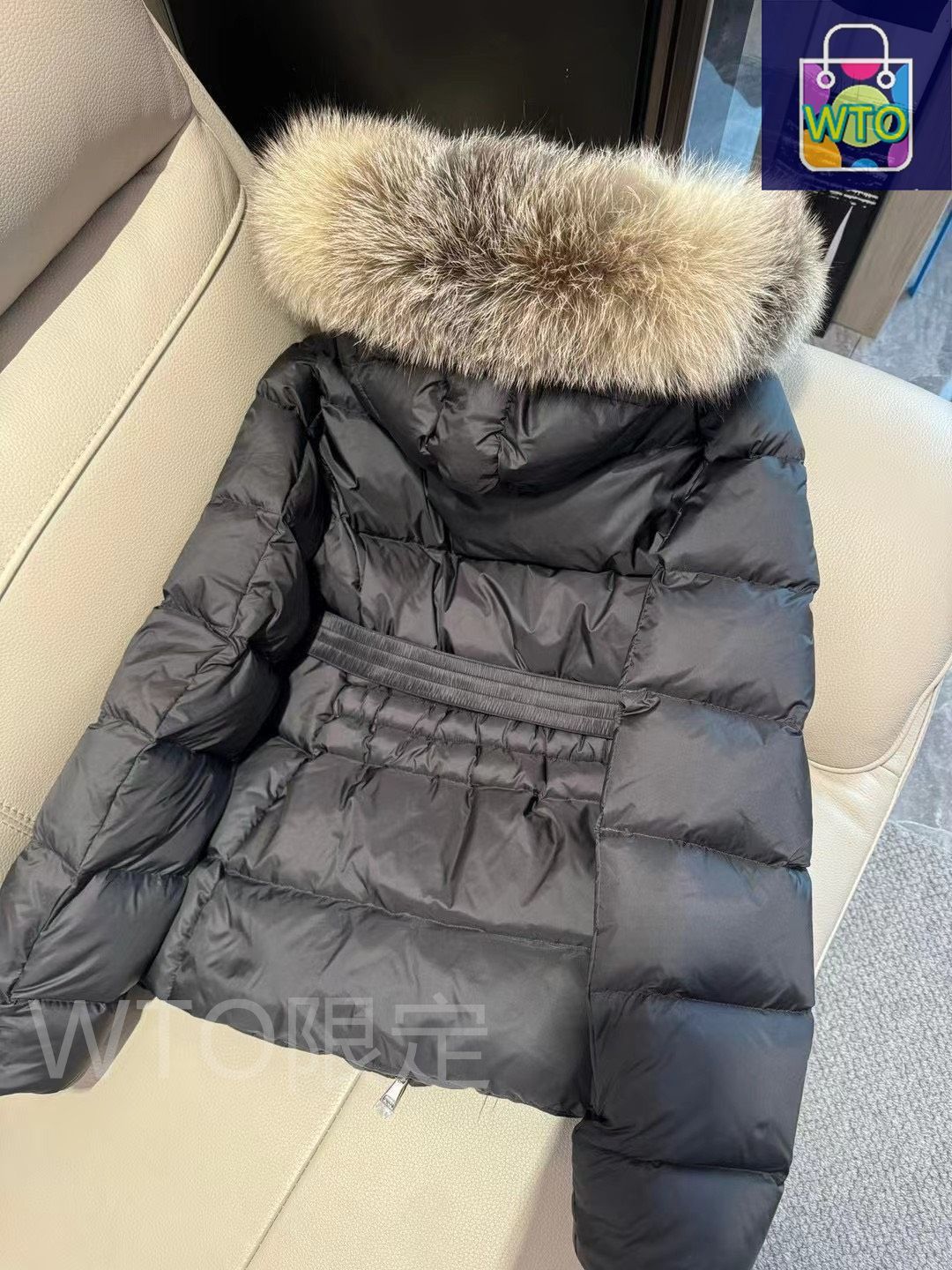 MONCLER ダークグレーダウンジャケット ウエストベルト付き MONCLER - MONCLER ベルト付き ダウン ジャケットの通販 by CYCLE