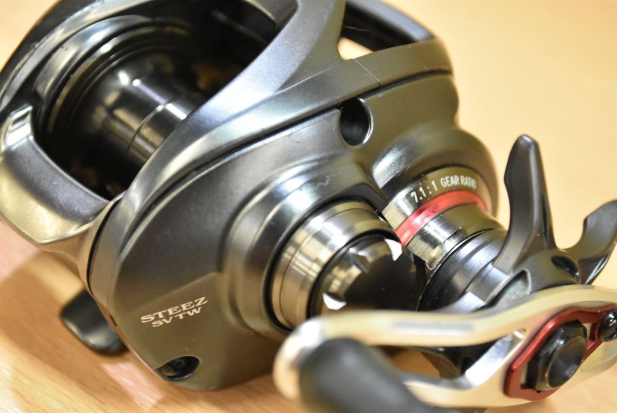 ダイワ 16 スティーズ SV TW 1016SV-SH ベイトリール 右ハンドル DAIWA