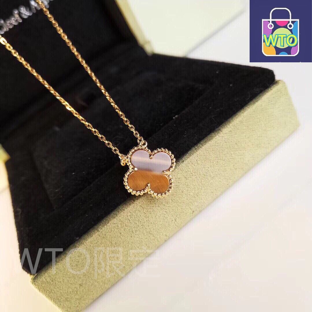 Van Cleef & Arpels 四つ葉のクローバーネックレス Van Cleef & Arpels VCAの四つ葉のクローバーネックレス ?!ヴァン