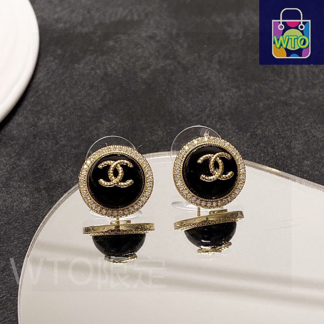 今日特価】Chanel ダブル C モノトーン ピアス 送料無料！在庫限定