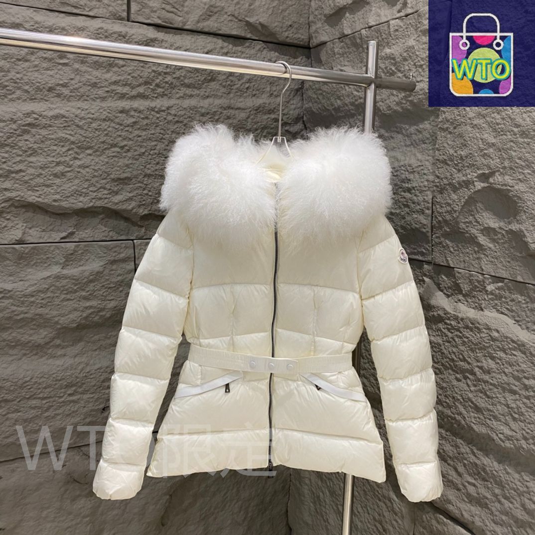 MONCLERモンクレール 白いダウンジャケッフード付き ウエストベルト