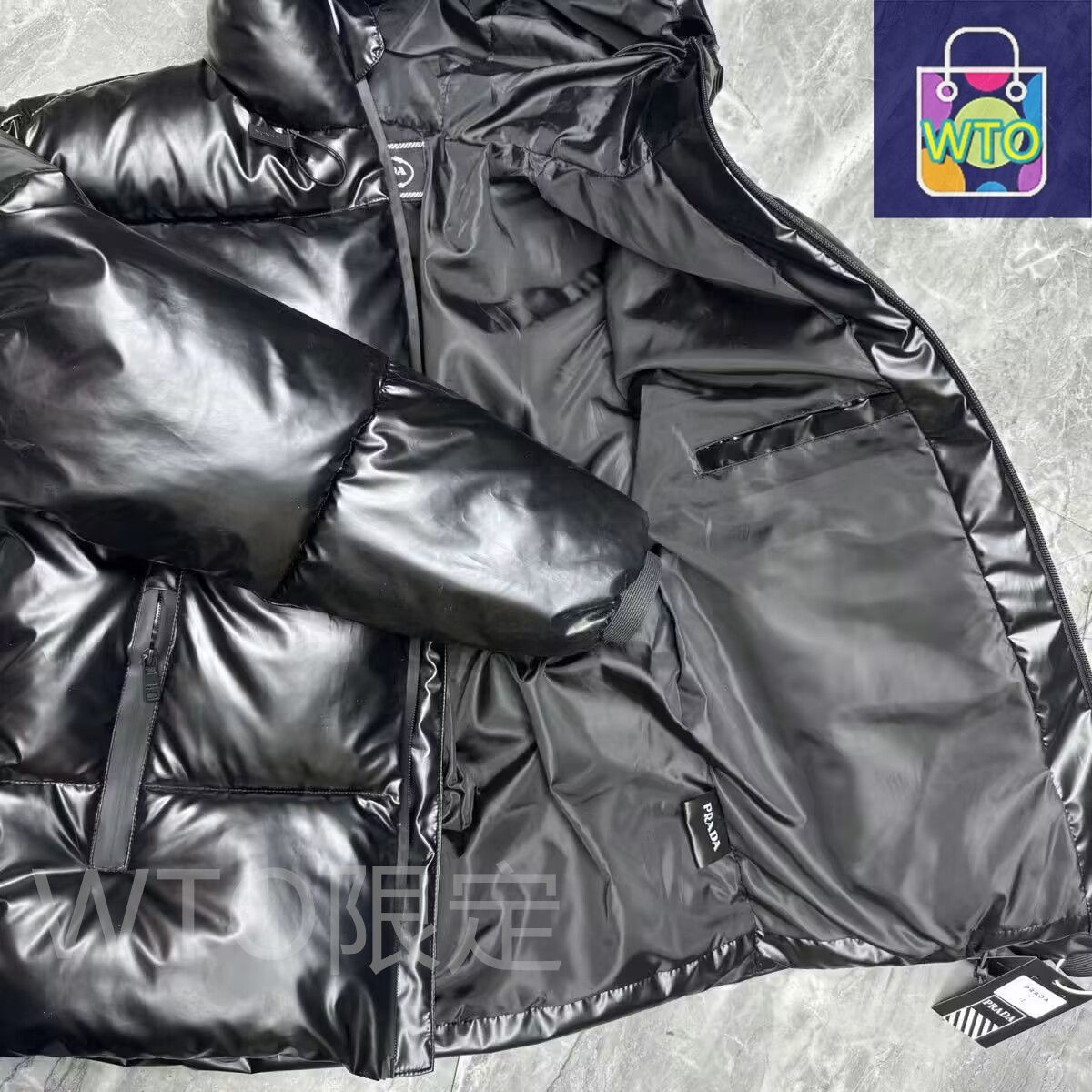 ♥️PRADA♥️ダウンジャケット<<⚠️⚠️期間限定お値下げ中⚠️⚠️>> PRADA (SGH070) 選べるお色 三角ロゴ付きダウンコート (PRADA/ダウン