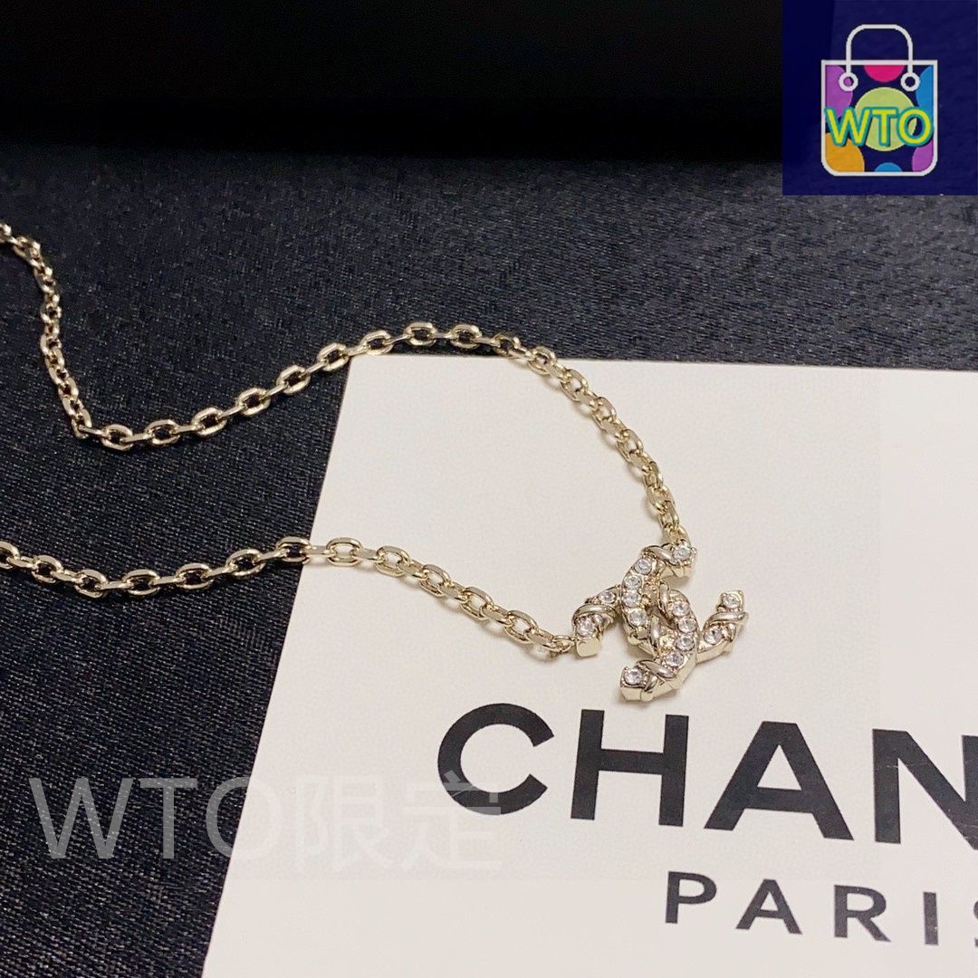 今日特価】Chanel 最新ダブル C シャンパンゴールド ダイヤ ペンダント