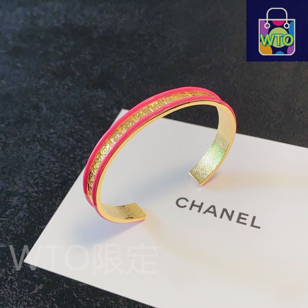 今日特価】CHANEL 新ダブル C ロゴ ドラゴンフルーツカラー