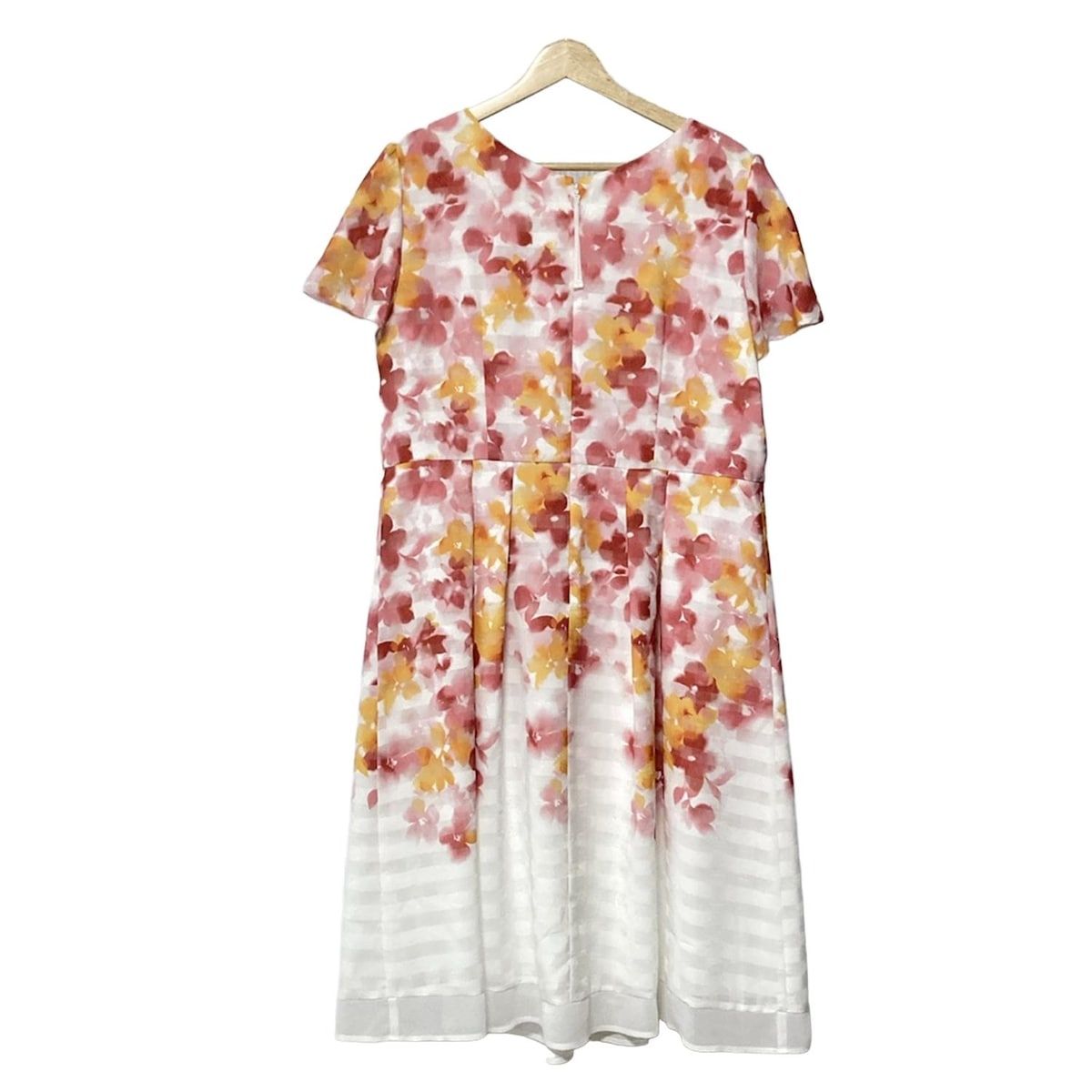 Rose Tiara(ローズティアラ) ワンピース サイズ42 L レディース美品 白