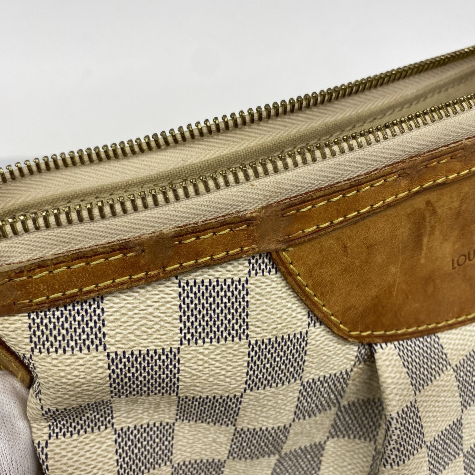 ルイ・ヴィトン(Louis Vuitton) ルイ・ヴィトン ショルダーバッグ