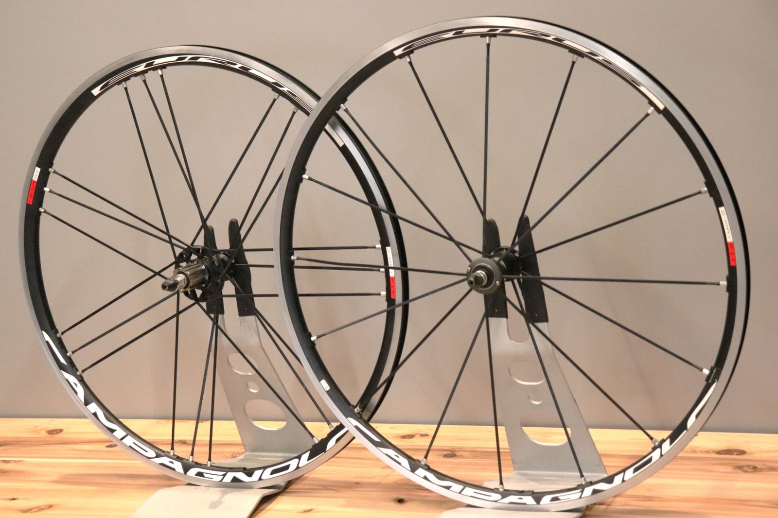 カンパニョーロ　ユーラス　前後ペア　ホイールバック付き　15c ナロー カンパニョーロユーラス前後ペアホイールバック付き15c ナロー