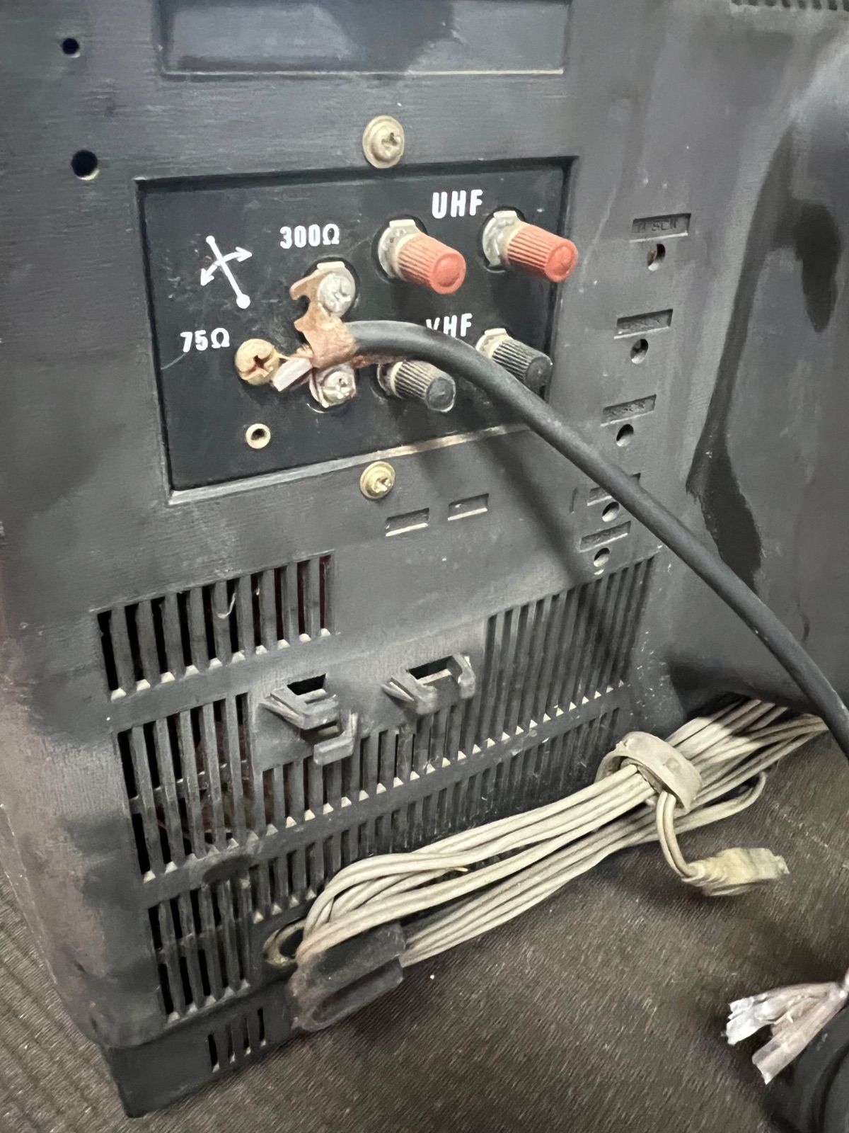 ⭐︎ 昭和 レトロ MITSUBISHI ブラウン管 テレビ ポータブル 14GP_10L