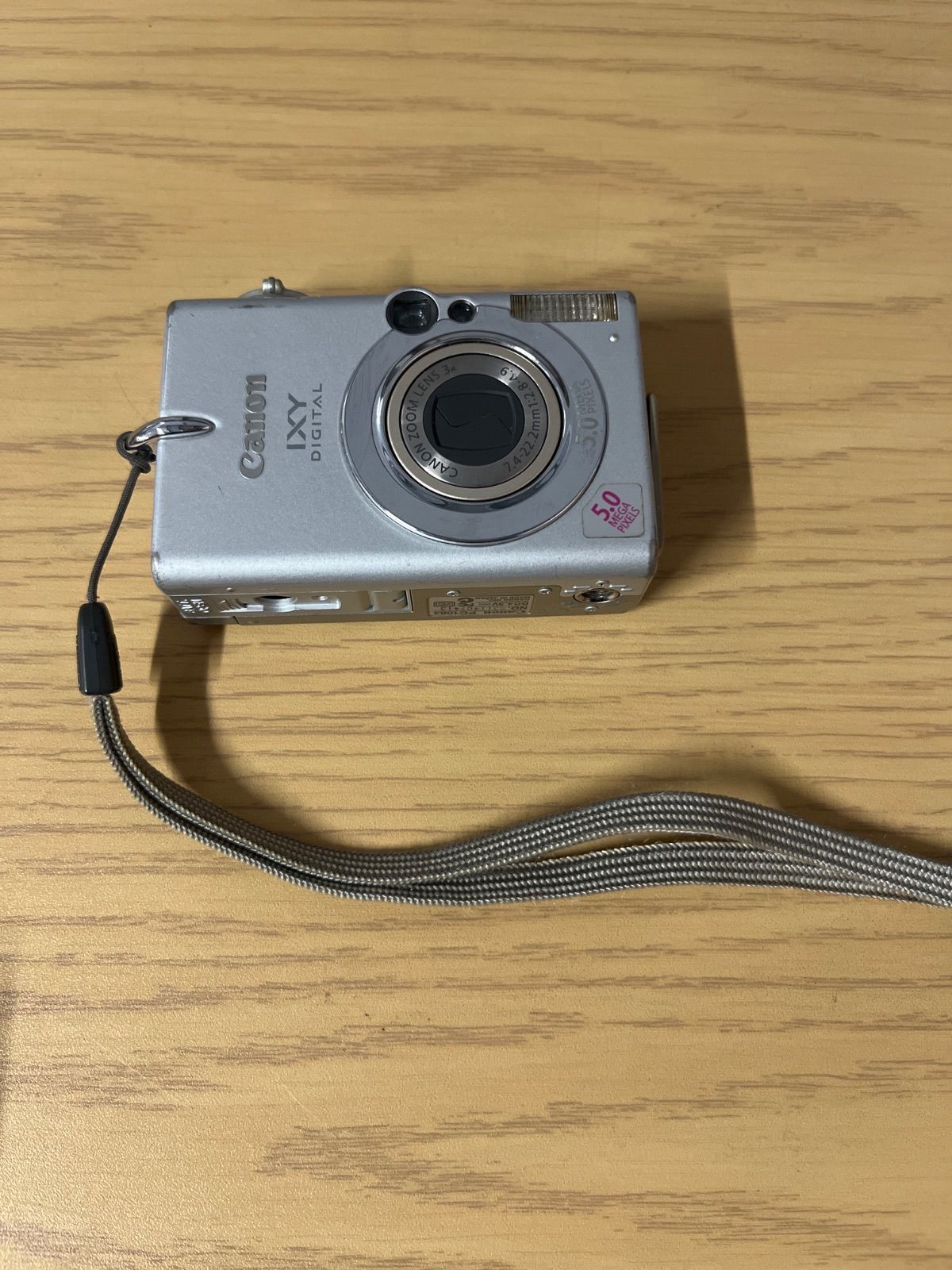 CANON　キヤノン　IXY DIGITAL500　PC1084　デジタルカメラ Canon IXY DIGITAL 500 キャノン PC1084 コンデジ