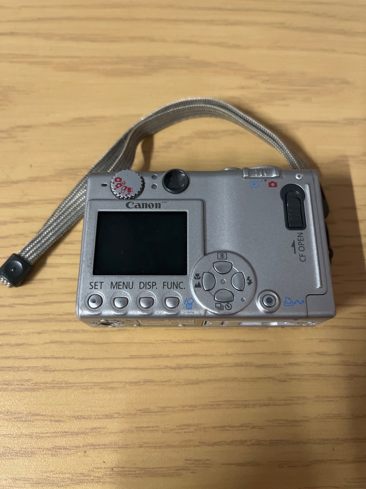 CANON　キヤノン　IXY DIGITAL500　PC1084　デジタルカメラ Canon IXY DIGITAL 500 キャノン PC1084 コンデジ