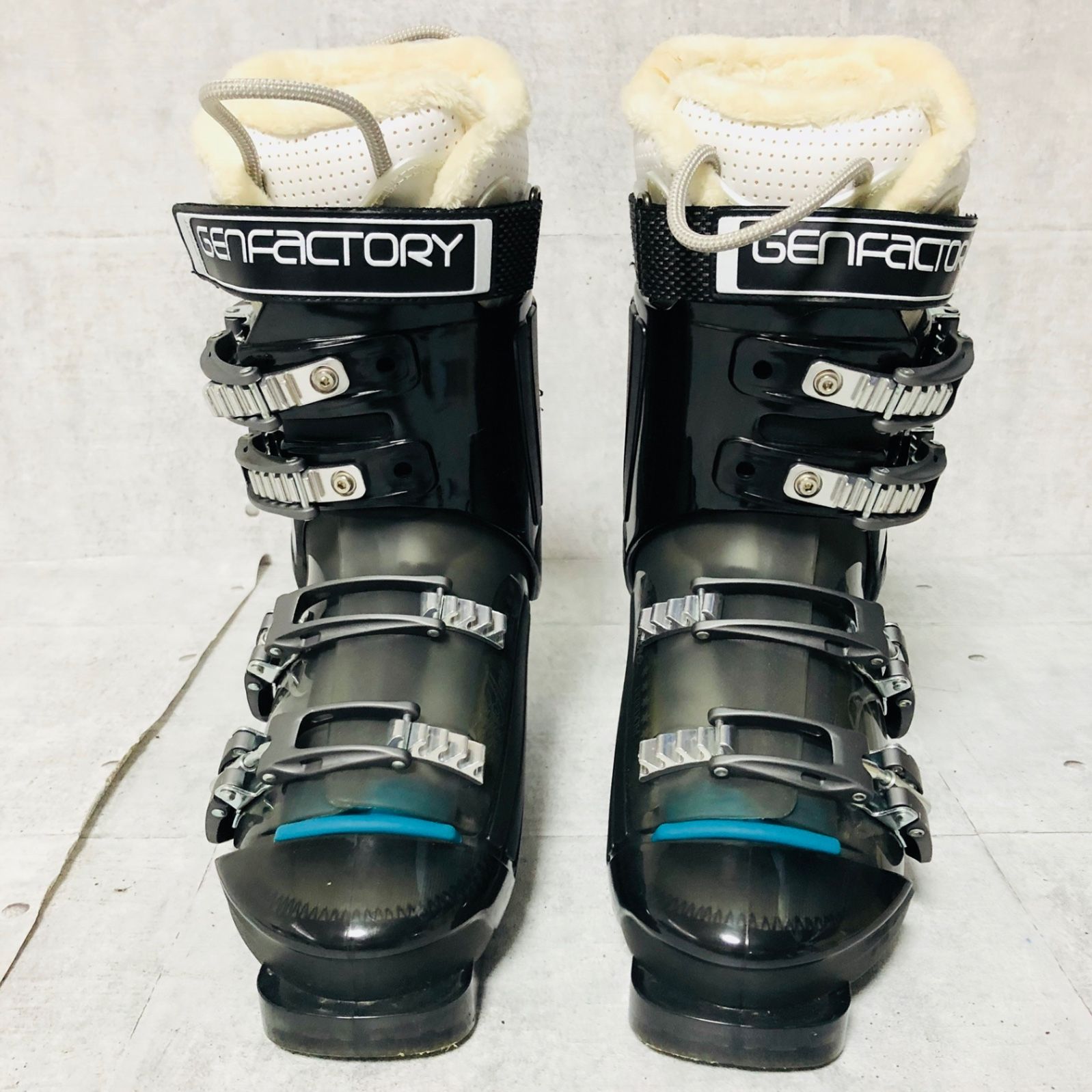 ☆良品☆GEN FACTORY FLORA 24cm スキーブーツ ゲン（GEN