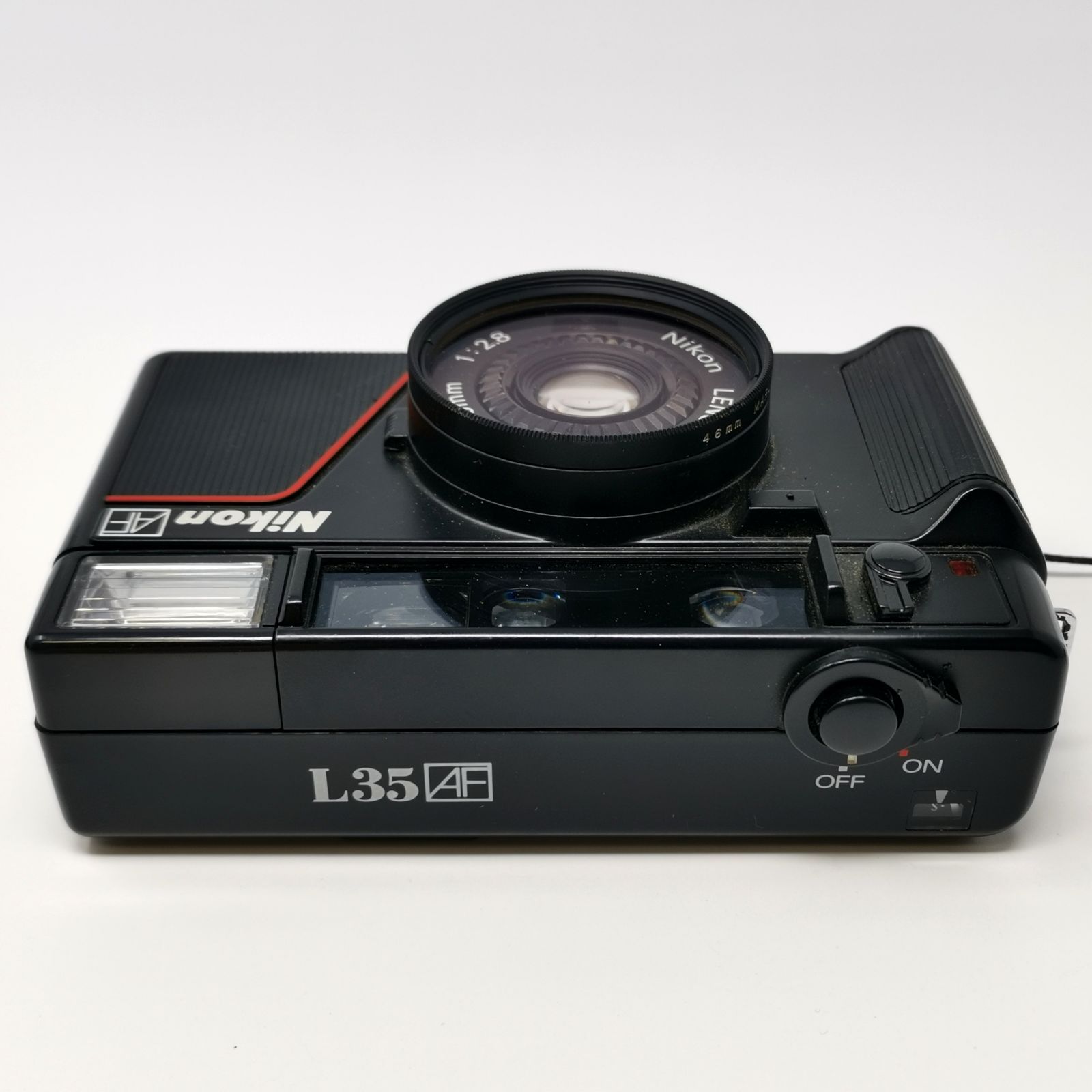 ニコン L35 フィルムカメラ 通電確認済み フィルムないため動作未確認