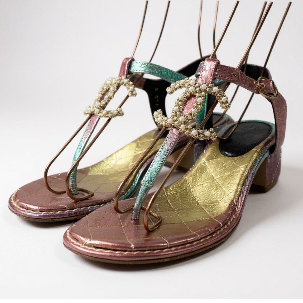 1k18 CHANEL シャネル ココマーク パールバックル トングサンダル